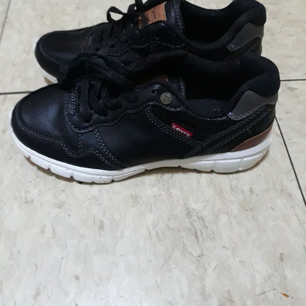 Levis Shoes
